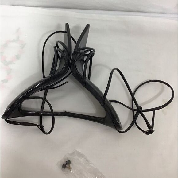 Fashion Nova Black Point You In The Right Direction Pointed Toe Sandal Size 8 - Picture 4 of 8